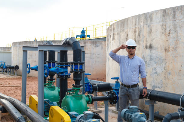 Engineer in mechanical factory