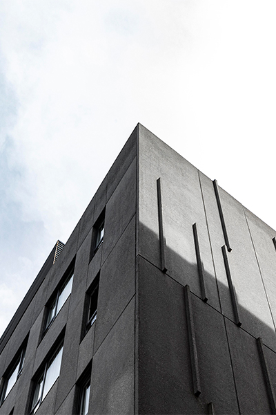 low-angle-plain-concrete-structure-city-with-copy-space